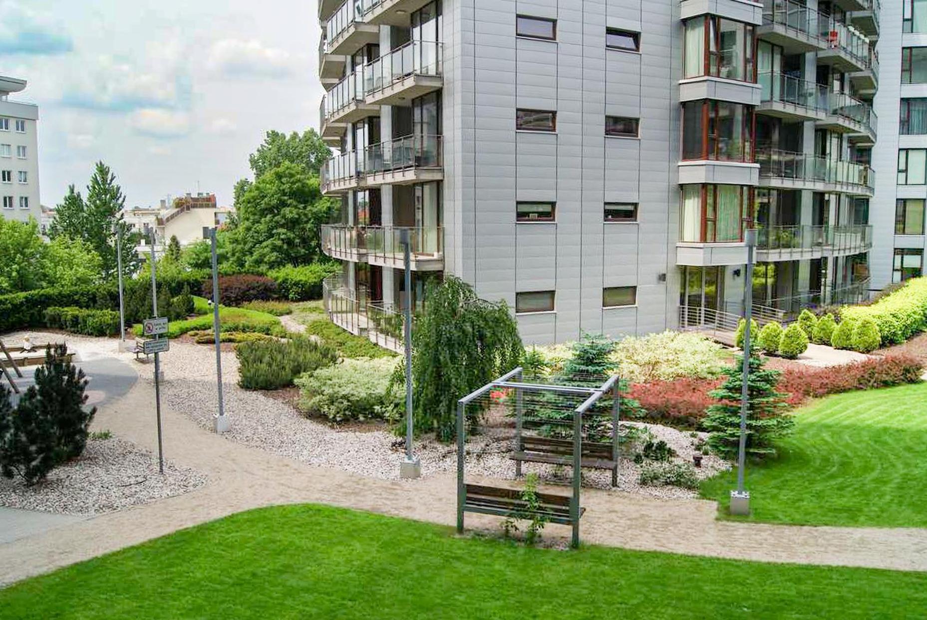 Apartamenty Triton Park Варшава Экстерьер фото