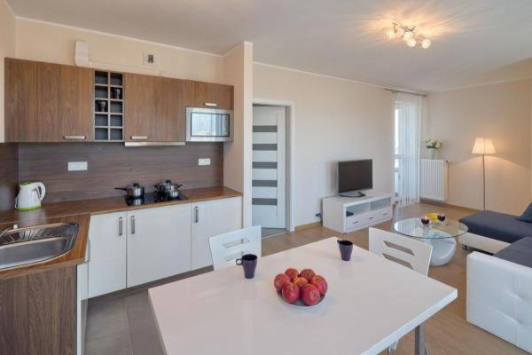 Apartamenty Triton Park Варшава Экстерьер фото