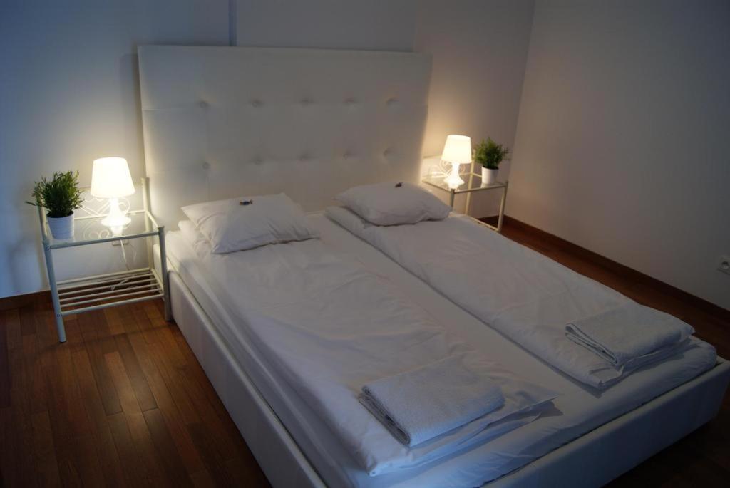 Apartamenty Triton Park Варшава Экстерьер фото